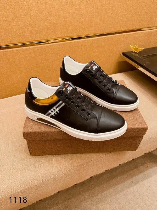 Burberry Men's Shoes 450